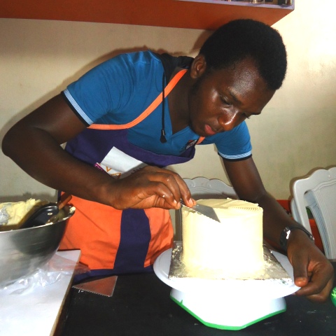 Training in Cake Baking and Decoration